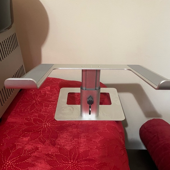 Silver Laptop Stand - Picture 4 of 6